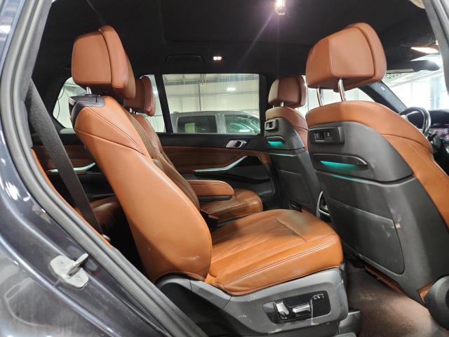 5UXCW2C59KL082339 - 2019 BMW X7 XDRIVE40I GRAY photo 11