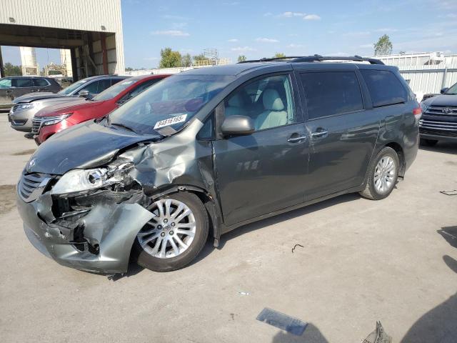 2014 TOYOTA SIENNA XLE, 