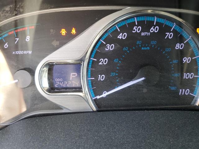 5TDYK3DC8ES484457 - 2014 TOYOTA SIENNA XLE GREEN photo 9