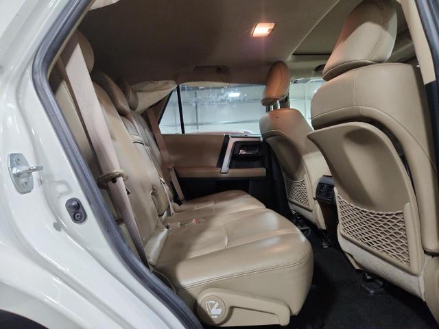 JTEBU5JR8F5234210 - 2015 TOYOTA 4RUNNER SR5/SR5 PREMIUM Weiß Foto 11