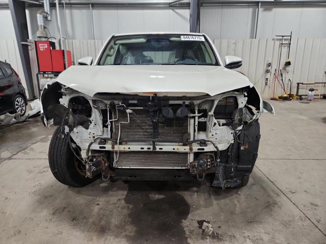 JTEBU5JR8F5234210 - 2015 TOYOTA 4RUNNER SR5/SR5 PREMIUM Weiß Foto 5