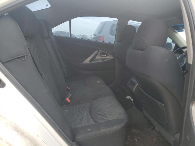 4T1BF3EK2BU752664 - 2011 TOYOTA CAMRY BASE WHITE photo 10