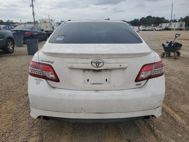 4T1BF3EK2BU752664 - 2011 TOYOTA CAMRY BASE WHITE photo 6