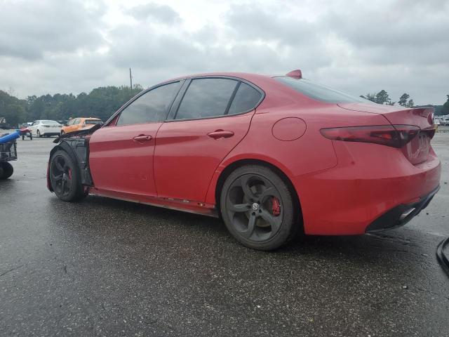 ZARFAEBN8J7566158 - 2018 ALFA ROMEO GIULIA 红色 照片 2