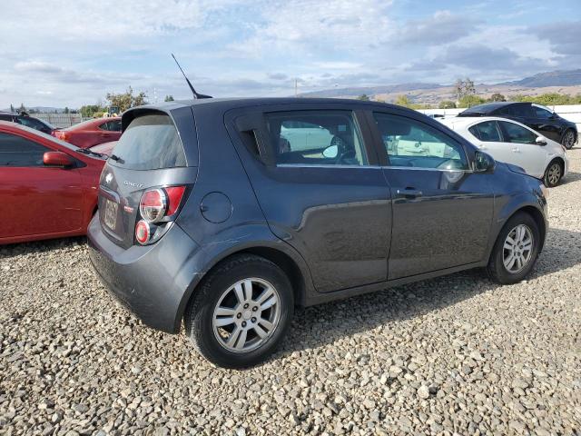 1G1JC6SB2D4127806 - 2013 CHEVROLET SONIC LT Մոխրագույն լուսանկար 3