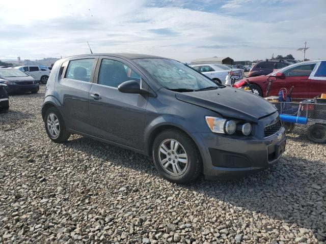 1G1JC6SB2D4127806 - 2013 CHEVROLET SONIC LT Մոխրագույն լուսանկար 4
