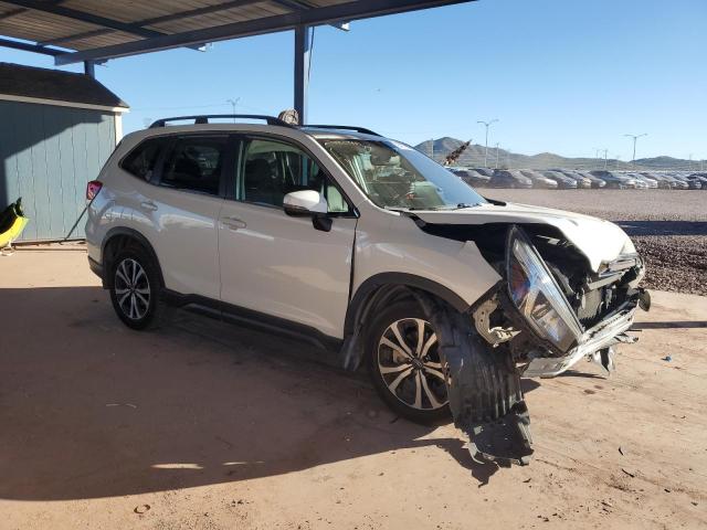 JF2SKASC3KH401810 - 2019 SUBARU FORESTER LIMITED Blanc photo 4