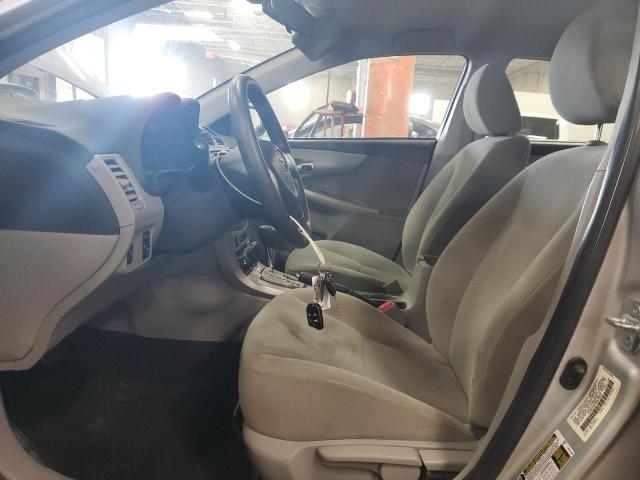 5YFBU4EE7DP079641 - 2013 TOYOTA COROLLA BASE 银色 照片 7