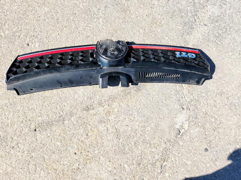 3VW4T7AU2FM010387 - 2015 VOLKSWAGEN GTI SILVER photo 12