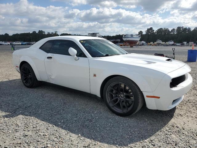 2C3CDZFJ4NH109106 - 2022 DODGE CHALLENGER R/T SCAT PACK WHITE photo 4