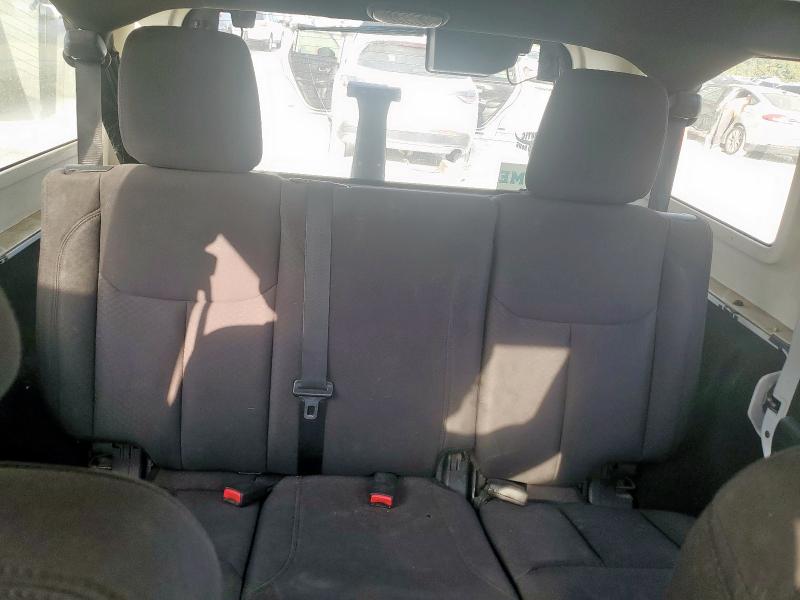 1C4BJWKG4DL635097 - 2013 JEEP WRANGLER U SPORT Biały zdjęcie 10