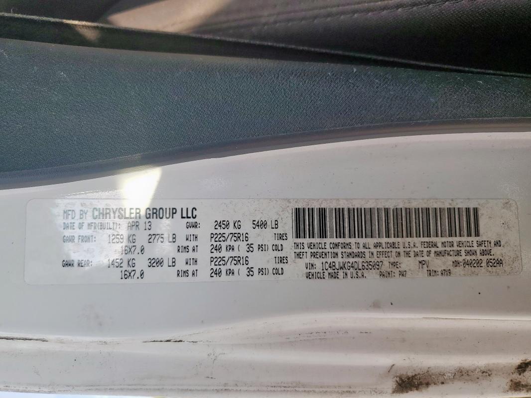 1C4BJWKG4DL635097 - 2013 JEEP WRANGLER U SPORT Biały zdjęcie 13