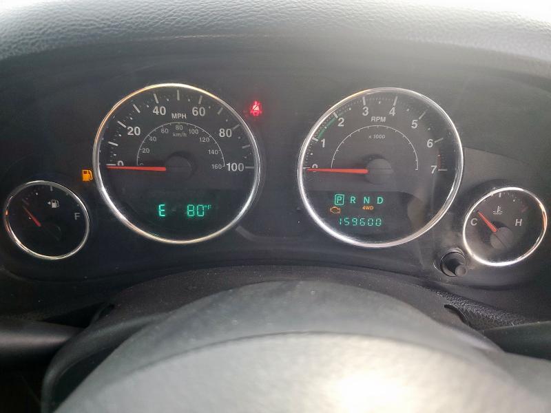 1C4BJWKG4DL635097 - 2013 JEEP WRANGLER U SPORT Biały zdjęcie 9