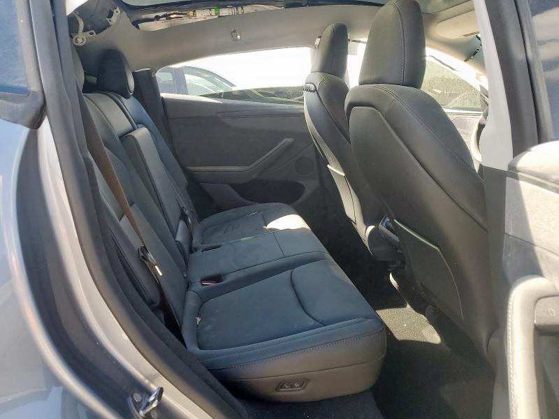 7SAYGDEE0TA383390 - 2026 TESLA MODEL Y GRAY photo 11