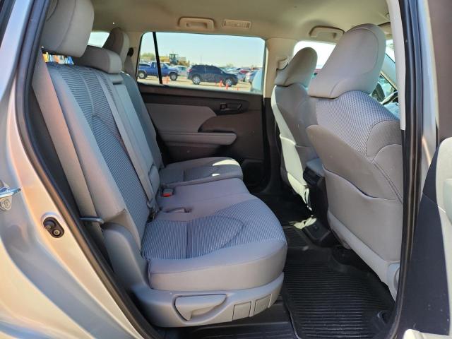 5TDBZRBH7MS550675 - 2021 TOYOTA HIGHLANDER L 银色 照片 11