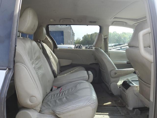 5TDYK3DC4BS071771 - 2011 TOYOTA SIENNA XLE 蓝色 照片 11