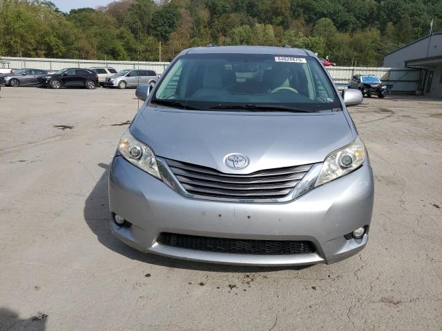 5TDYK3DC4BS071771 - 2011 TOYOTA SIENNA XLE 蓝色 照片 5