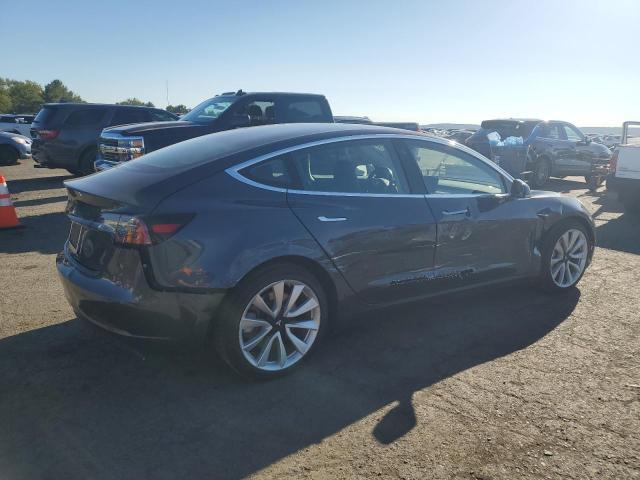 5YJ3E1EB6JF076999 - 2018 TESLA MODEL 3 Сірий фото 3