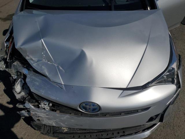 JTDKARFU8H3033536 - 2017 TOYOTA PRIUS SILVER photo 11