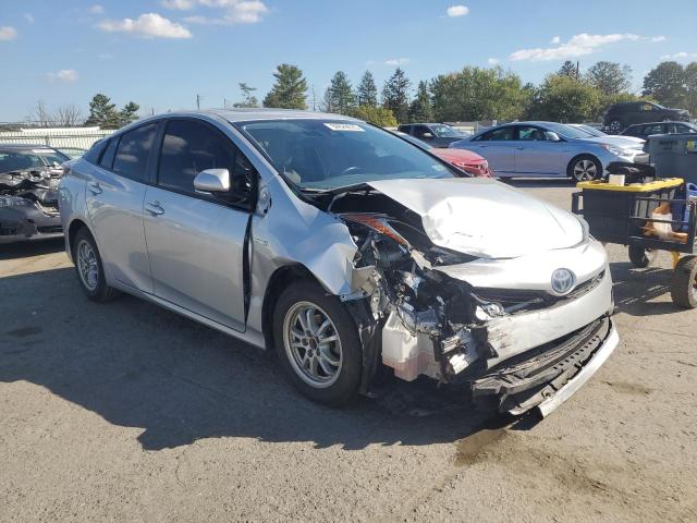 JTDKARFU8H3033536 - 2017 TOYOTA PRIUS SILVER photo 4