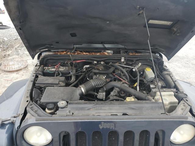 1J4GB59108L526795 - 2008 JEEP WRANGLER U SAHARA BLUE photo 12