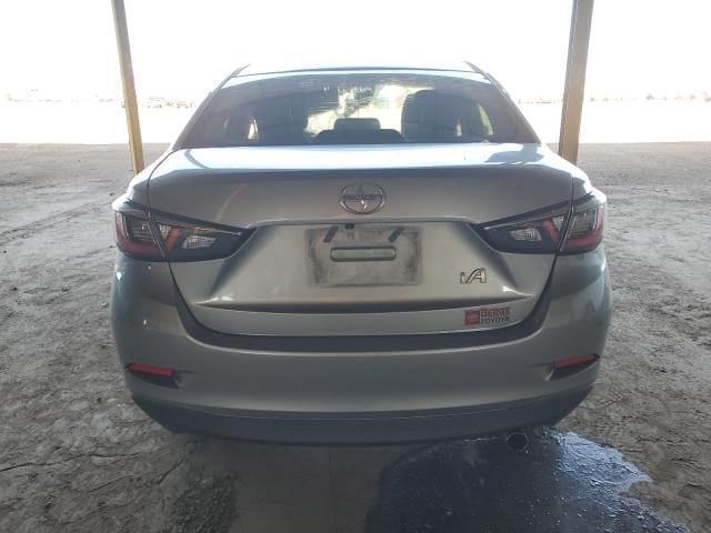 3MYDLBZV0GY129991 - 2016 TOYOTA SCION IA Gümüş foto 6