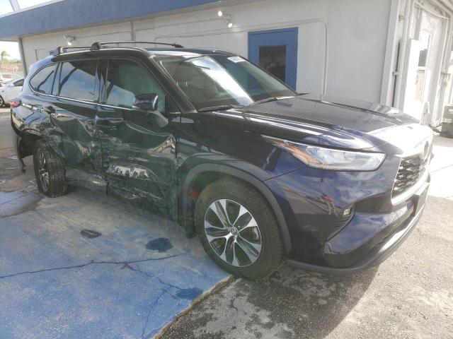 5TDHZRBH4LS508831 - 2020 TOYOTA HIGHLANDER XLE Azul foto 4