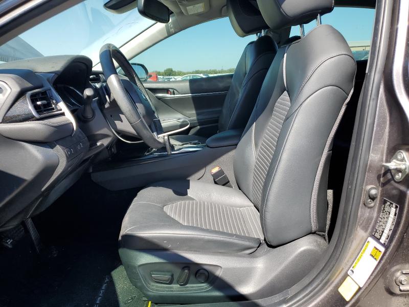 4T1M11AK1LU943740 - 2020 TOYOTA CAMRY SE 石墨色 照片 7