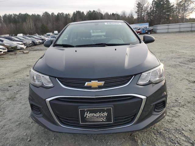 1G1JB5SG5J4118215 - 2018 CHEVROLET SONIC LS GRAY photo 5