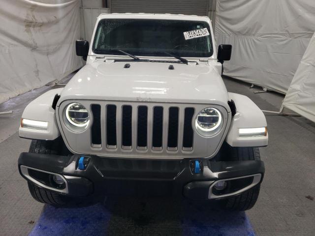 1C4JJXP66NW112407 - 2022 JEEP WRANGLER U SAHARA 4XE WHITE photo 5