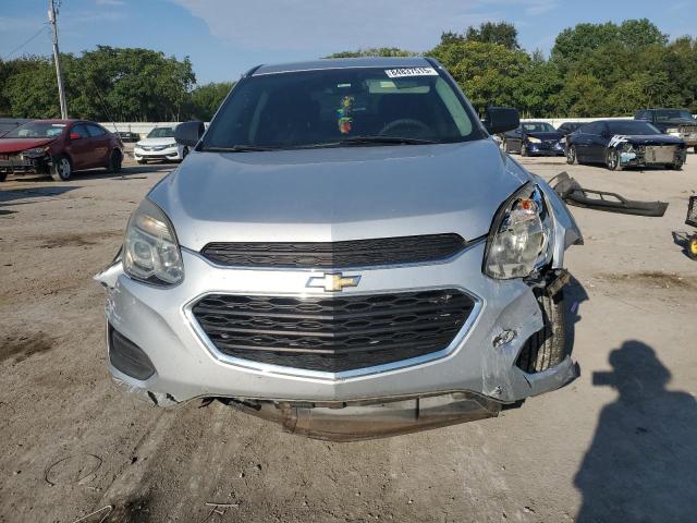 2GNALBEK5H1537603 - 2017 CHEVROLET EQUINOX LS Srebrny zdjęcie 5
