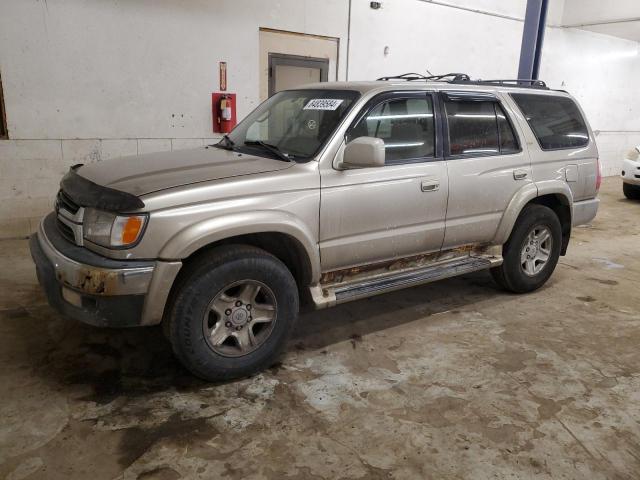 2001 TOYOTA 4RUNNER SR5, 