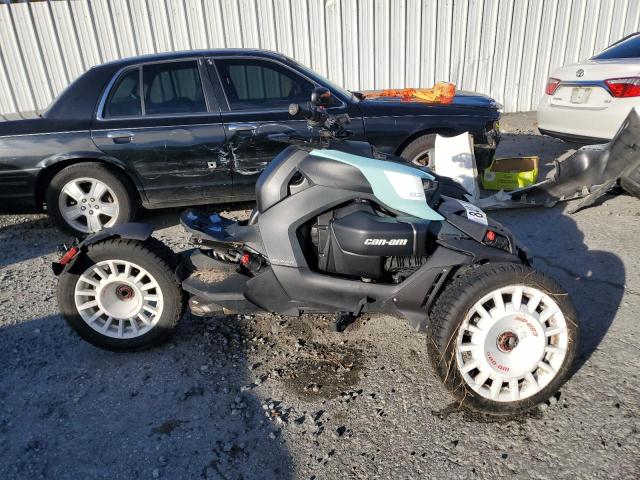 3JB2HEH25NJ002064 - 2022 CAN-AM RYKER RALLY EDITION TWO TONE photo 1