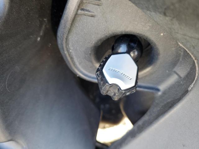 3JB2HEH25NJ002064 - 2022 CAN-AM RYKER RALLY EDITION TWO TONE photo 8