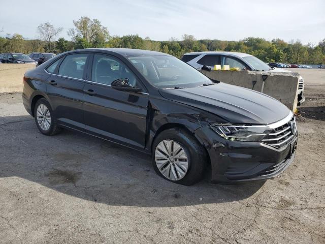 3VWC57BU4KM248093 - 2019 VOLKSWAGEN JETTA S შავი ფოტო 4