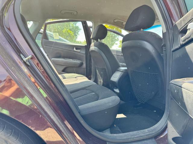 5XXGT4L31KG357515 - 2019 KIA OPTIMA LX Марун фото 6