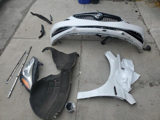 1G4ZP5SS5HU182678 - 2017 BUICK LACROSSE ESSENCE WHITE photo 12