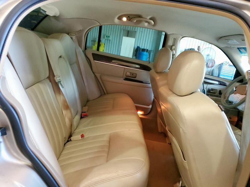 1LNHM81W47Y625162 - 2007 LINCOLN TOWN CAR SIGNATURE TAN photo 10
