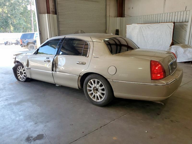 1LNHM81W47Y625162 - 2007 LINCOLN TOWN CAR SIGNATURE TAN photo 2