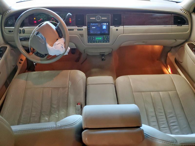 1LNHM81W47Y625162 - 2007 LINCOLN TOWN CAR SIGNATURE TAN photo 8