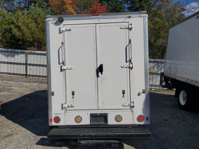 1GB3G2AG2A1107390 - 2010 CHEVROLET EXPRESS G3 WHITE photo 6