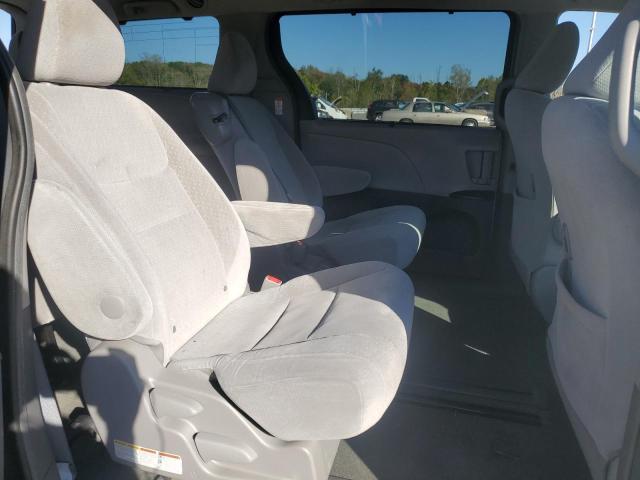 5TDKK3DC0FS676737 - 2015 TOYOTA SIENNA LE SILVER photo 11