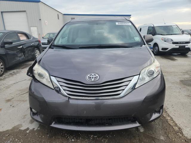 5TDYK3DC0FS635339 - 2015 TOYOTA SIENNA XLE GRAY photo 5