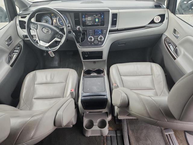 5TDYK3DC0FS635339 - 2015 TOYOTA SIENNA XLE GRAY photo 8