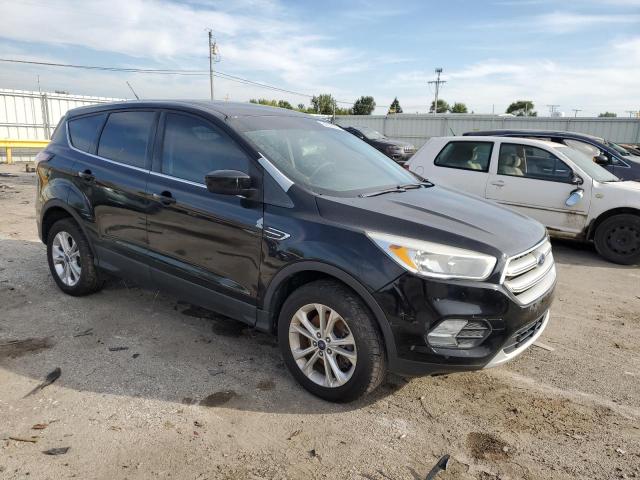 1FMCU9GD0HUE66395 - 2017 FORD ESCAPE SE Schwarz Foto 4