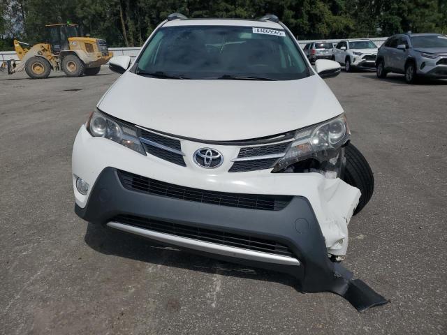 2T3WFREV8FW157345 - 2015 TOYOTA RAV4 XLE WHITE photo 5