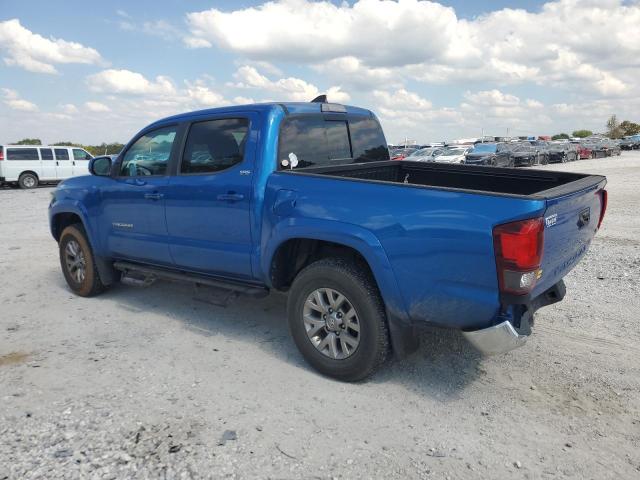 5TFAZ5CN7JX065614 - 2018 TOYOTA TACOMA DOUBLE CAB Синій фото 2