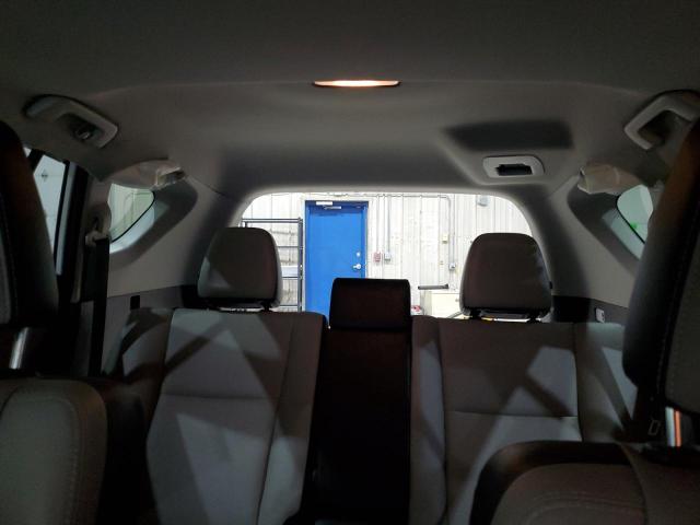 JTMDFREV6JJ203320 - 2018 TOYOTA RAV4 LIMITED Սպիտակ լուսանկար 10