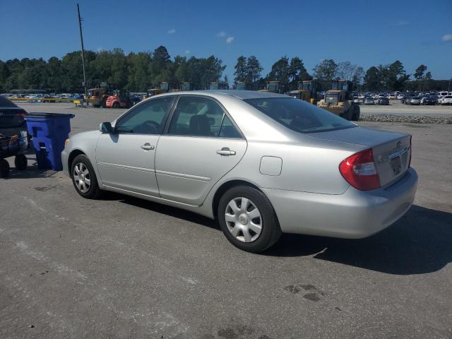 4T1BE32K92U065642 - 2002 TOYOTA CAMRY LE 银色 照片 2