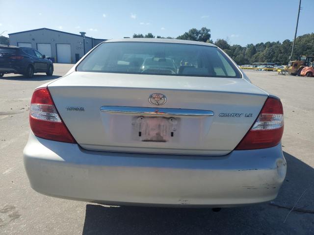 4T1BE32K92U065642 - 2002 TOYOTA CAMRY LE 银色 照片 6